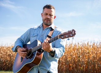 “Don’t wait to ask for help.” A Veteran Shares His Path to Healing and Sobriety  - Play Video