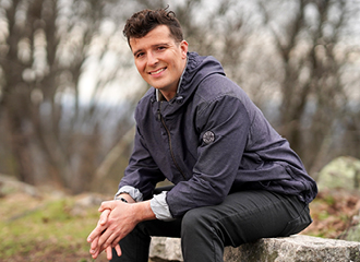 Army Veteran Encourages Others To “Be Vulnerable” in Order To Heal  - Play Video